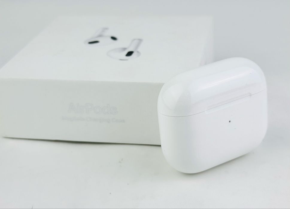 Apple AirPods 3th Generation Перфектни! Гаранция!