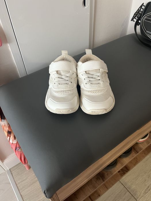 Кросовки детские  от zara