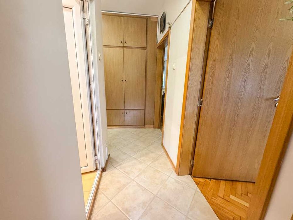 Дава се под наем Двустаен апартамент в Русе, Възраждане - 60 кв.м за 96900 € - Снимка #6