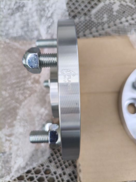 Фланци 1.5 см зa Honda 5.114,3/64,1