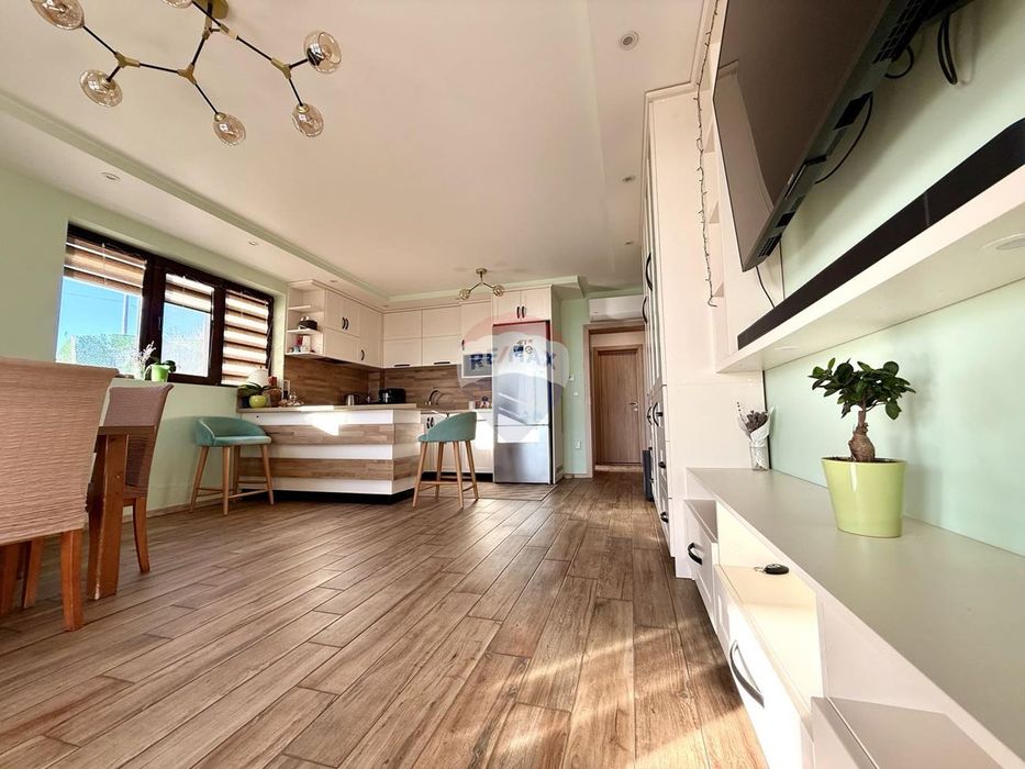 Продава се Къща в Балчик - 350 кв.м за 722 €/кв.м - Снимка #4