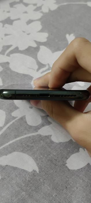 Продаю IPhone 11 pro 64гб