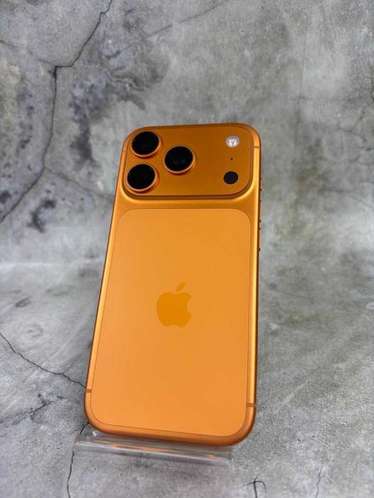 Apple IPhone 17 Pro акб 100% лот 108/8785