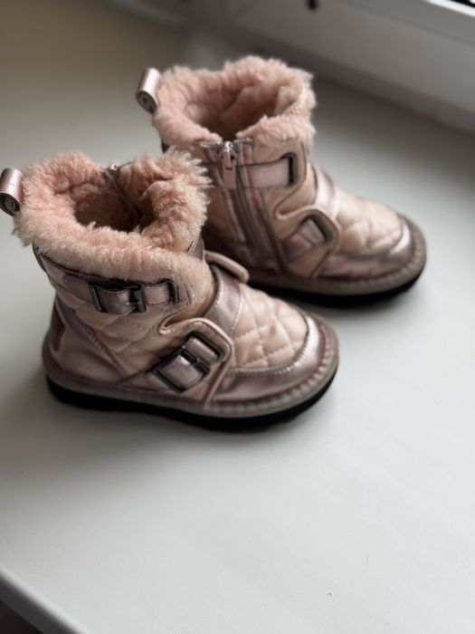 Детские сапожки для девочки