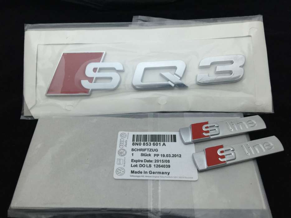 Set Embleme Audi SQ3 crom/rosu (3 bucati)