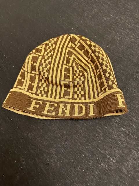 Bluza si caciula dama F e n d i