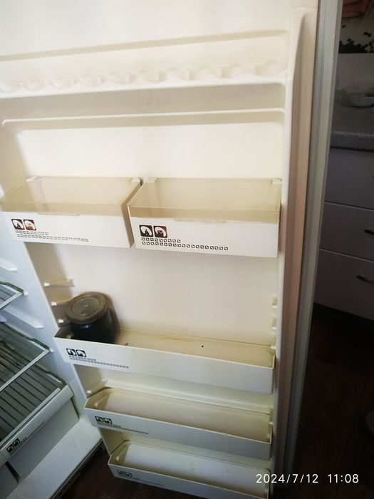 Продаю холодильник Бирюса