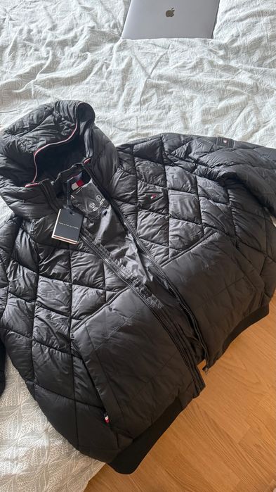 Яке Tommy Hilfiger