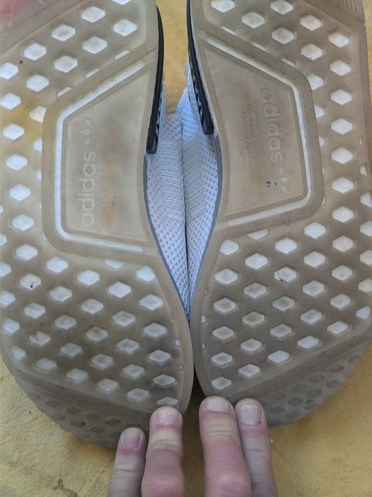 Адидас уникален 42  номер