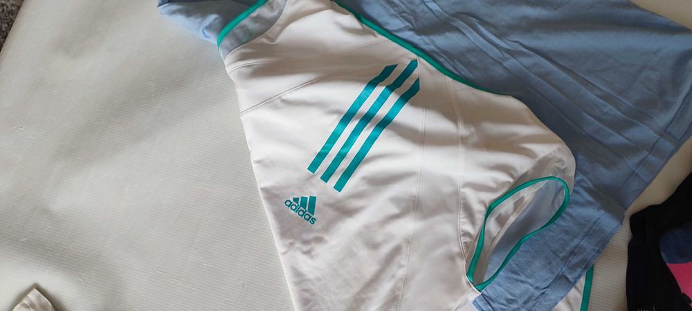 Лот дамски блузи и жилетки Adidas,Guess,Sara pachini,Tommy Hilfiger-S