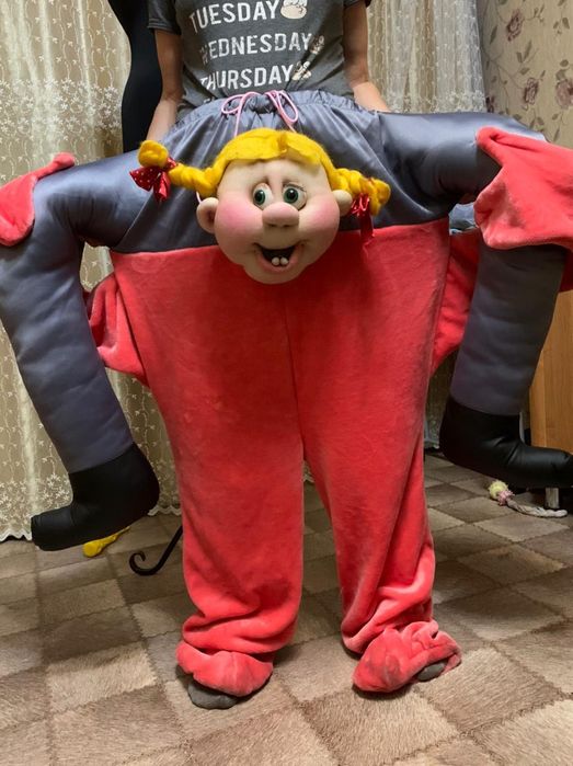 Продам костюмы для шоу программ