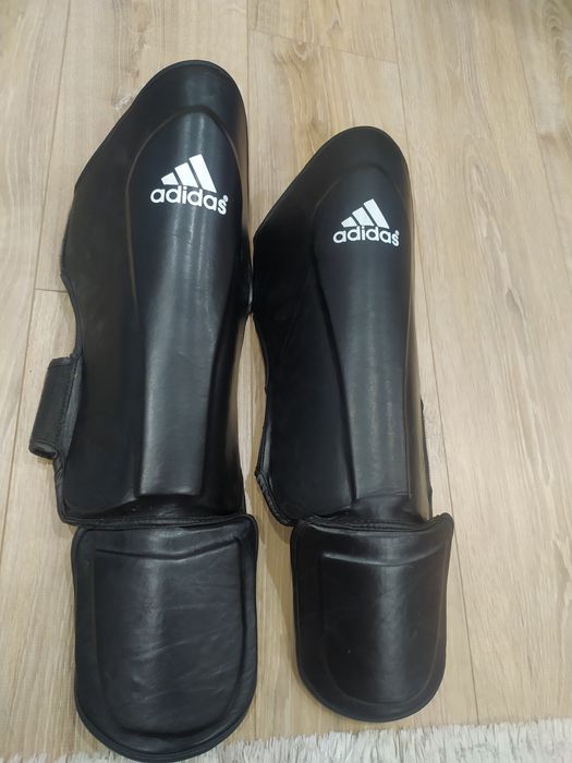 Щитки для кикбоксинга