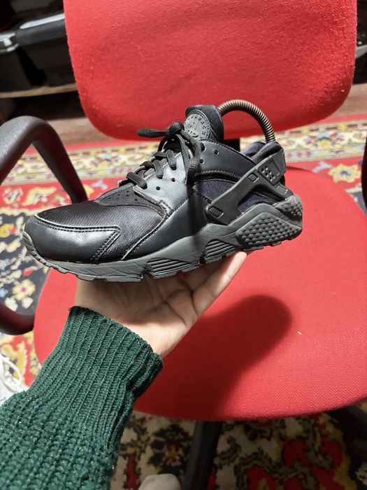 Adidasi Nike Air Huarache 38 femei