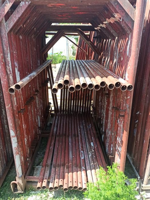 Schelă metalică, betoniera, schelă de interior