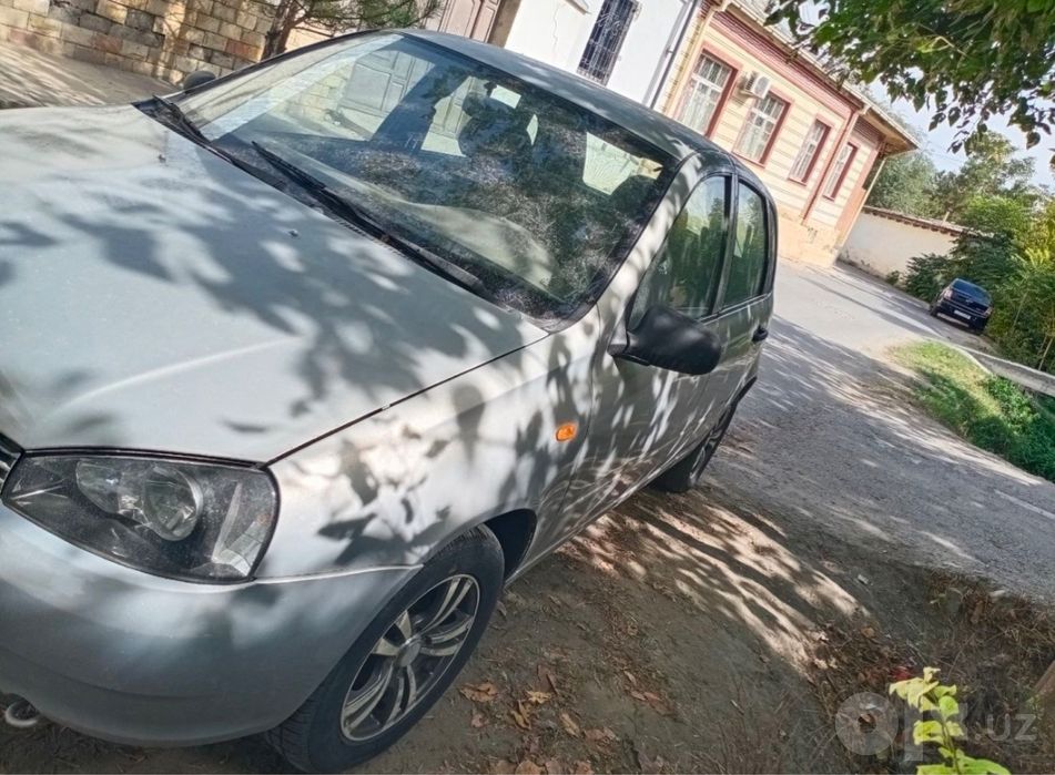Лада Калина 1119 сотилади