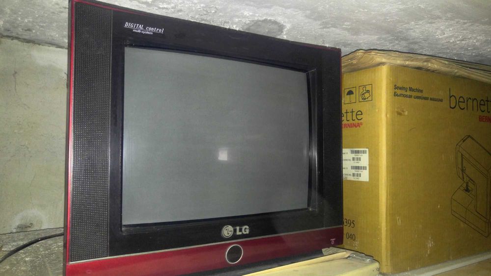 Телевизор LG 34-51- 71 см