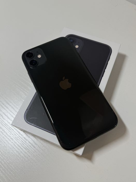 iPhone 11,  64GB