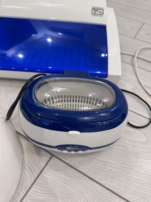 Для маникюра  350$