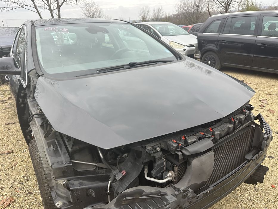 Преден капак за Опел Астра J - TOP