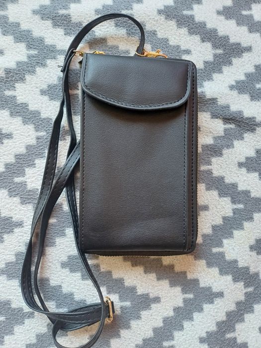 Лот две дамски чанти и несесер