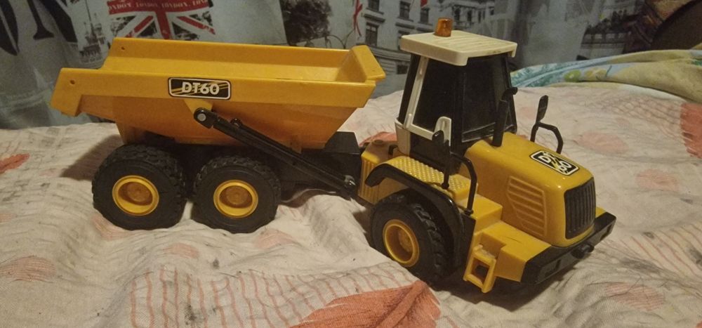 Auto utilitare de jucarie