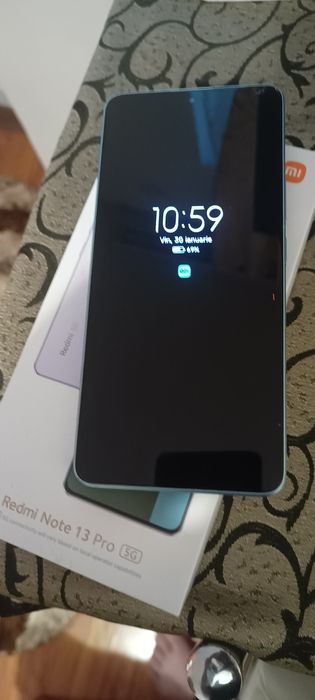 Redmi note 13 pro sticlă fisurată