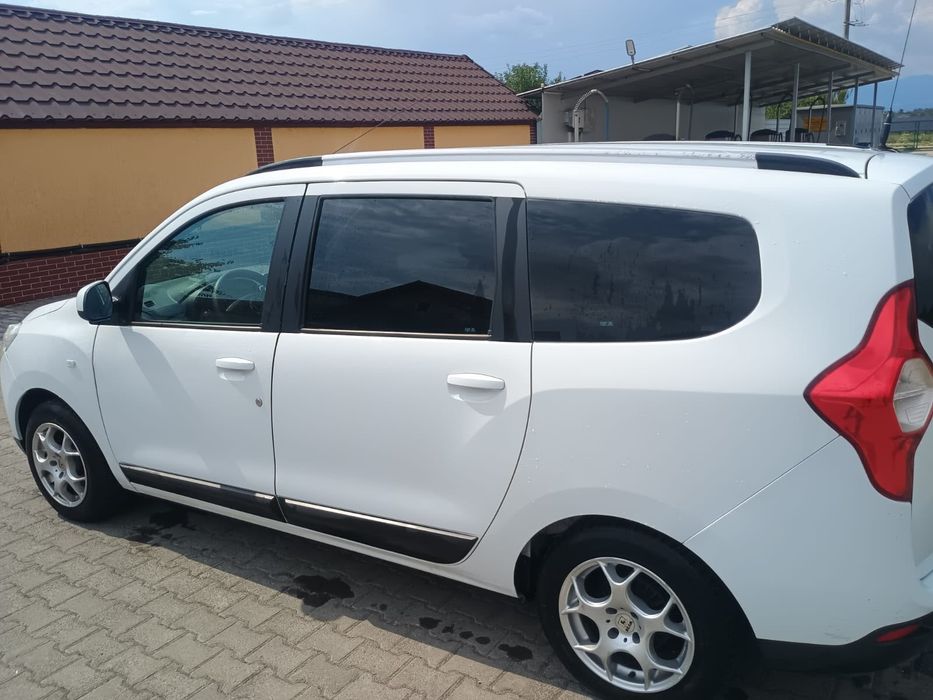 Vând Dacia Lodgy, an 2014, motor 1.6 Benzina MPI