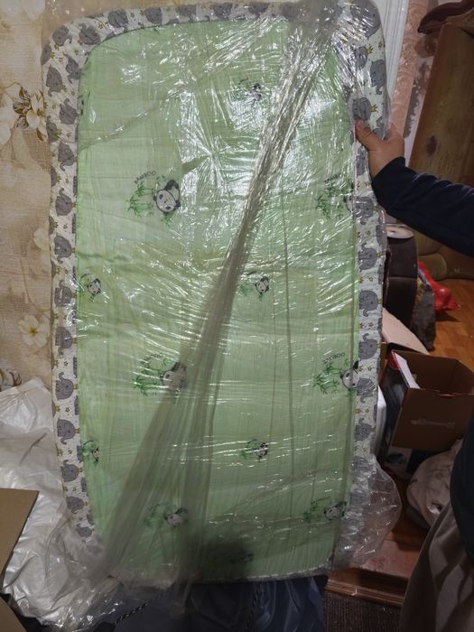 Продам матрасик на кровать