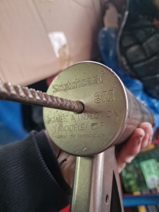 Pompa 3M de injectie rasini