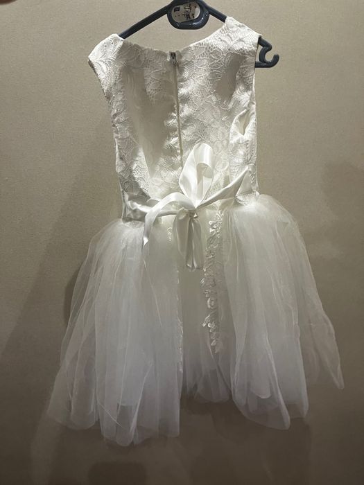 Платье новое бальное рост 110-116