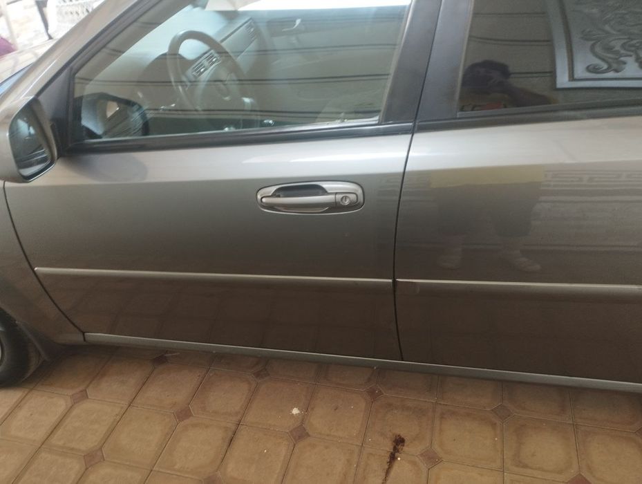 Stojna sotiladi ayol kiwi haydagan ideal oladi minadi srojna kraska b