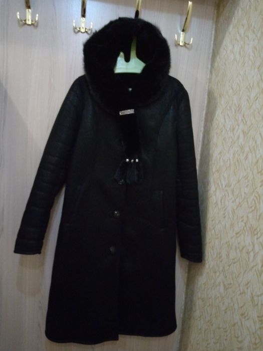 Продам женскую дубленку