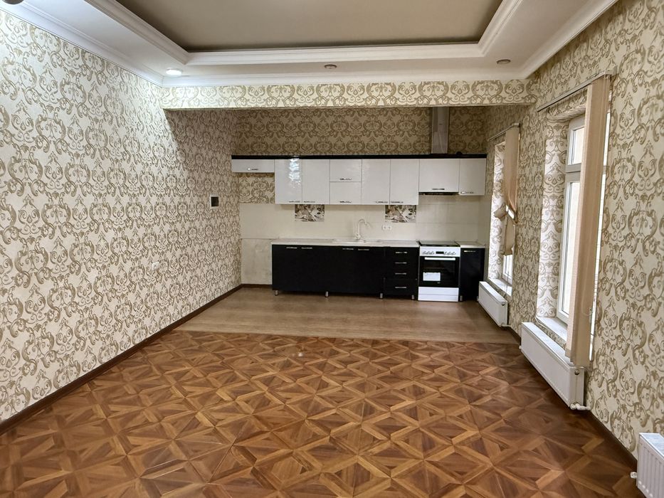 Продаеться дом улица Халкабад  ориентир Гидрометцентр 200 м2