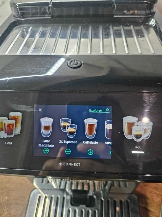 Кафеавтомат  Delonghi Eleta Explore