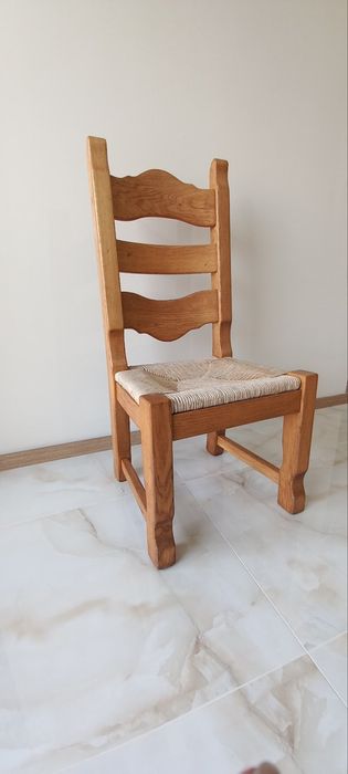 Трапезни столове от масивна дъбова дървесина - 4 броя