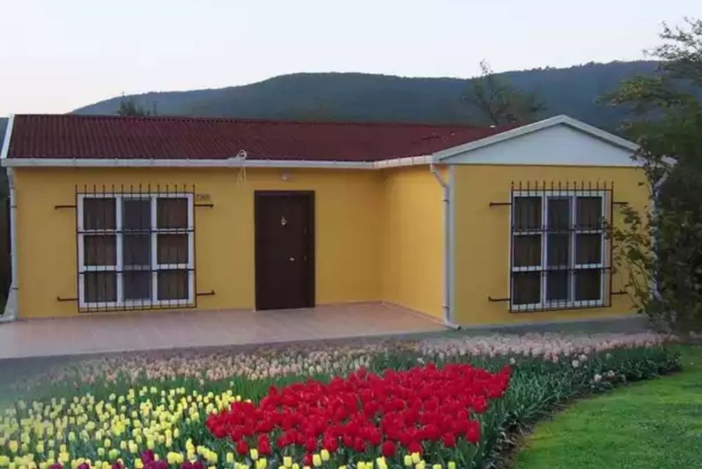 Vând case de locuit din panouri sandwich cu spumă poliuretanică izolat