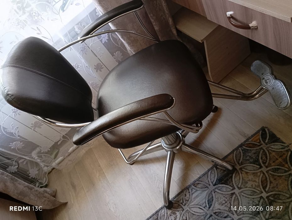Продам кресло для бьюти сферы