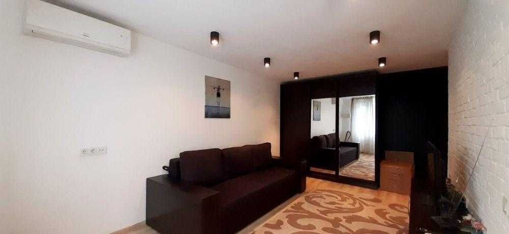 Дава се под наем Двустаен апартамент в София, Изток - 70 кв.м за 714 € - Снимка #4