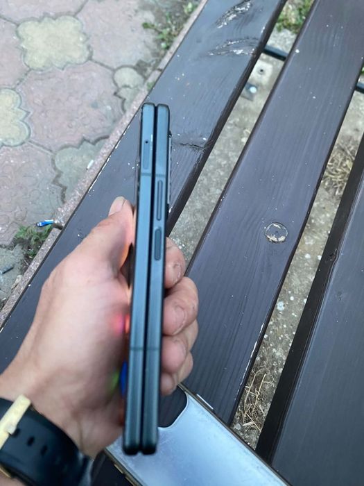 Schimb Samsung z fold 3 cu iphone