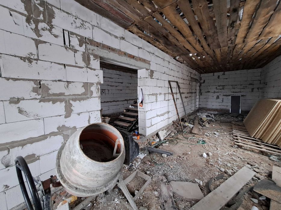 Продам 4х комнатный дом в Центре