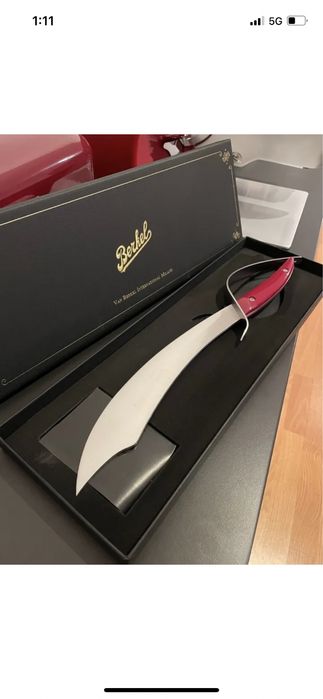 Berkel сабя за шампанско