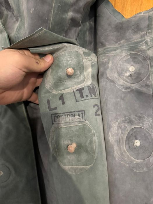 Set militar românesc RPR protecție chimică–costum+geantă+furtun+filtru