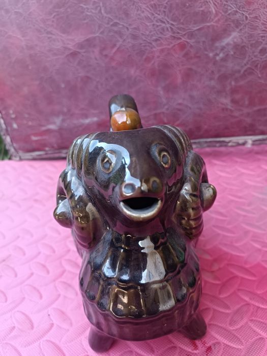 Кошкар фарфоровый