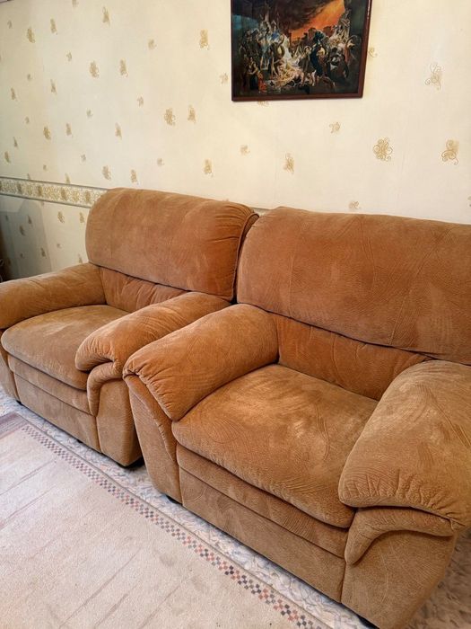 Продается Диван-кровать и два кресла