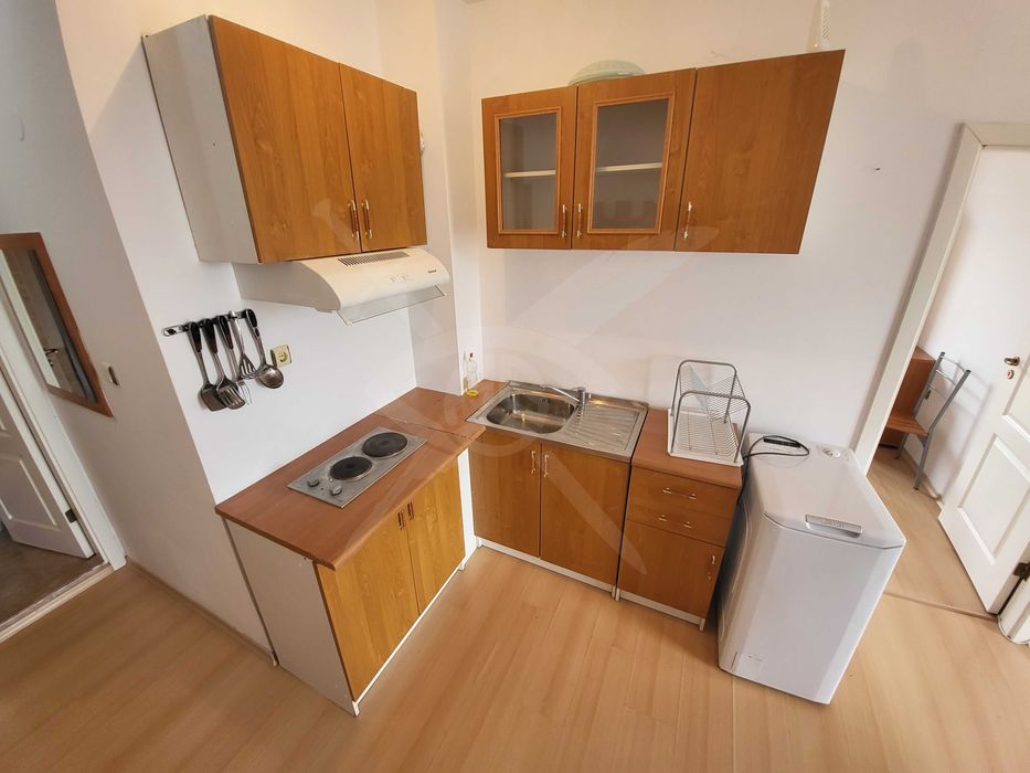 Тристаен - Слънчев бряг