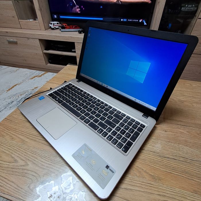 Продам ноутбук Asus VivoBook