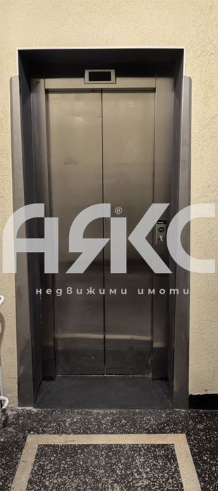 Двустаен апартамент с удобна локация до бул. Васил Левски и МЕТРОСТАН