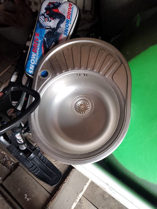 Продам ванну для дачи раковины