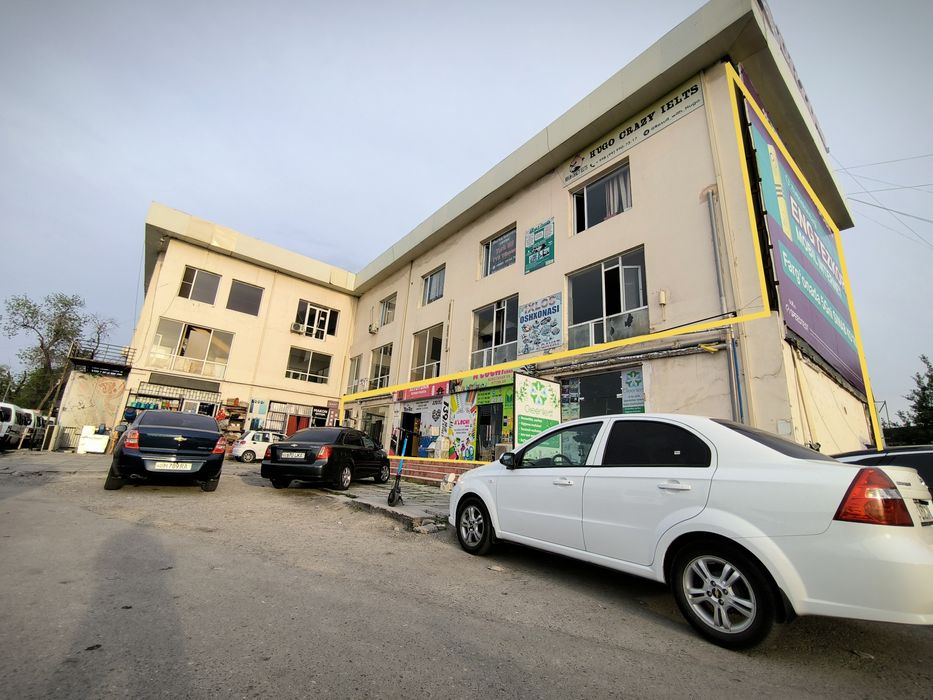 Шахар марказида бино сотилади!