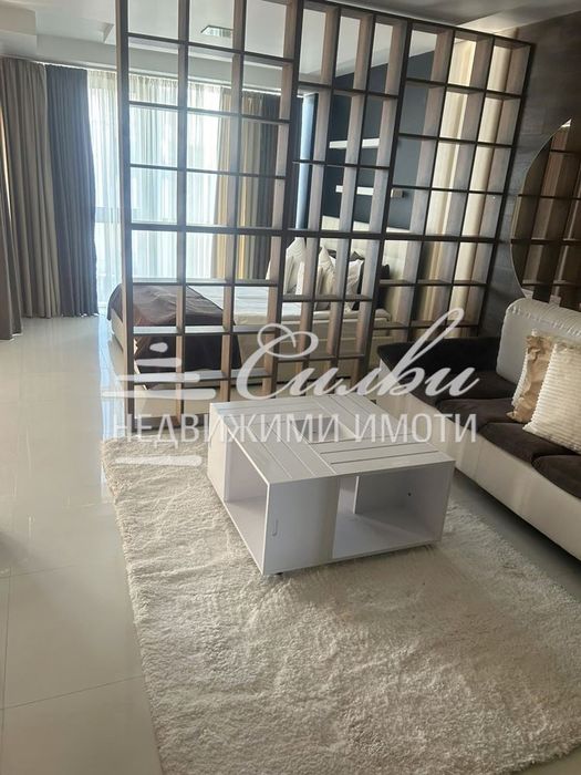 Продава се Тристаен апартамент в Шумен, Център - 125 кв.м за 1421 €/кв.м - Снимка #6
